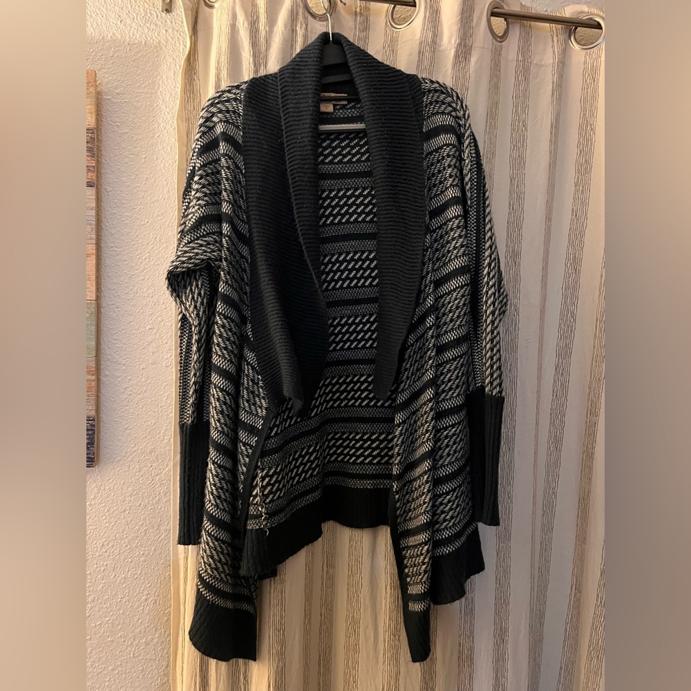 Nine West Navy and White Knit Sweater